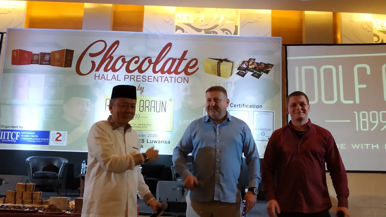 Mr. Pavel Presentasi Coklat Halal Belgia bersama  IITCF di Jakarta
